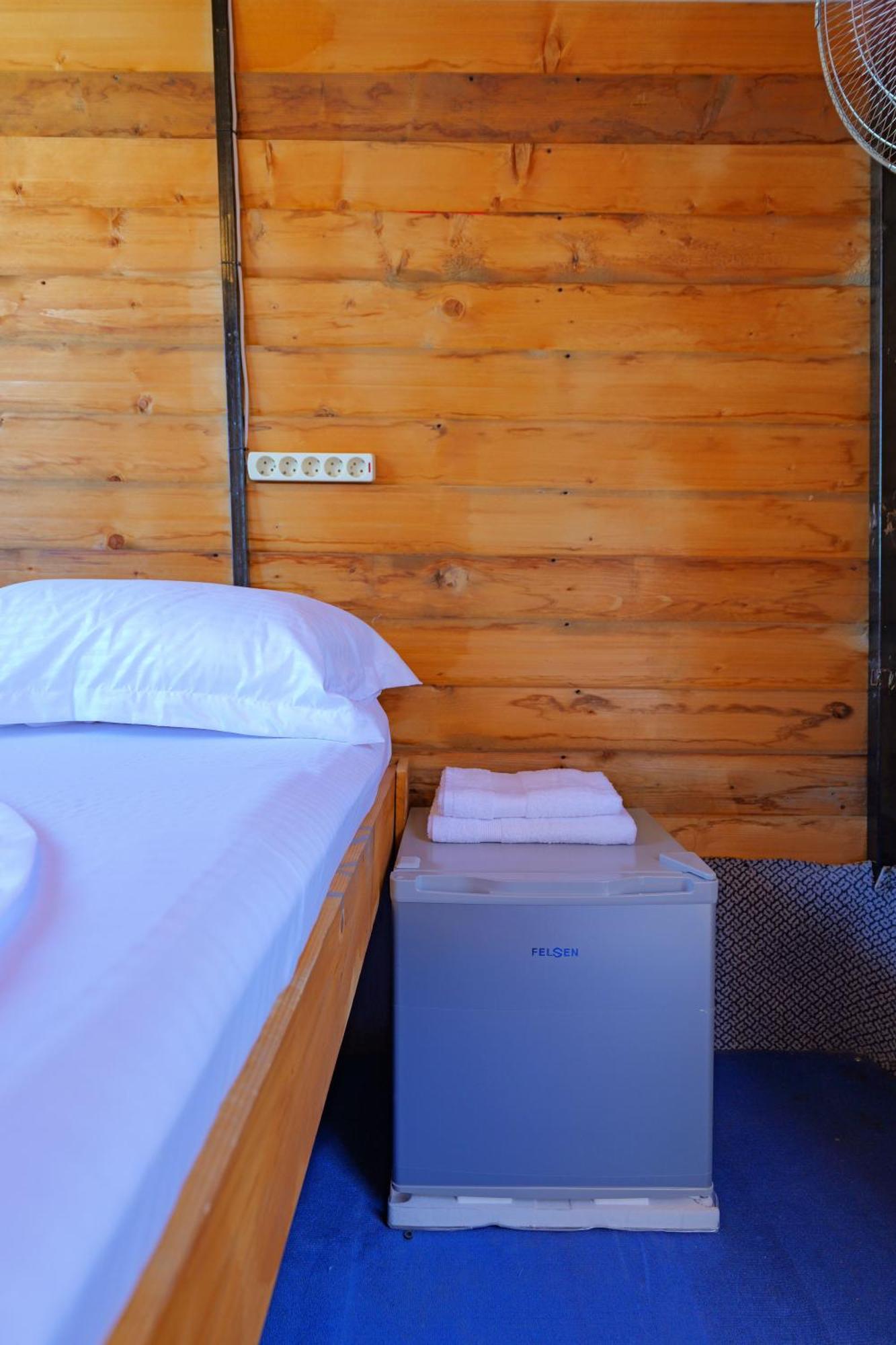 Vila Fjona Sarandë エクステリア 写真