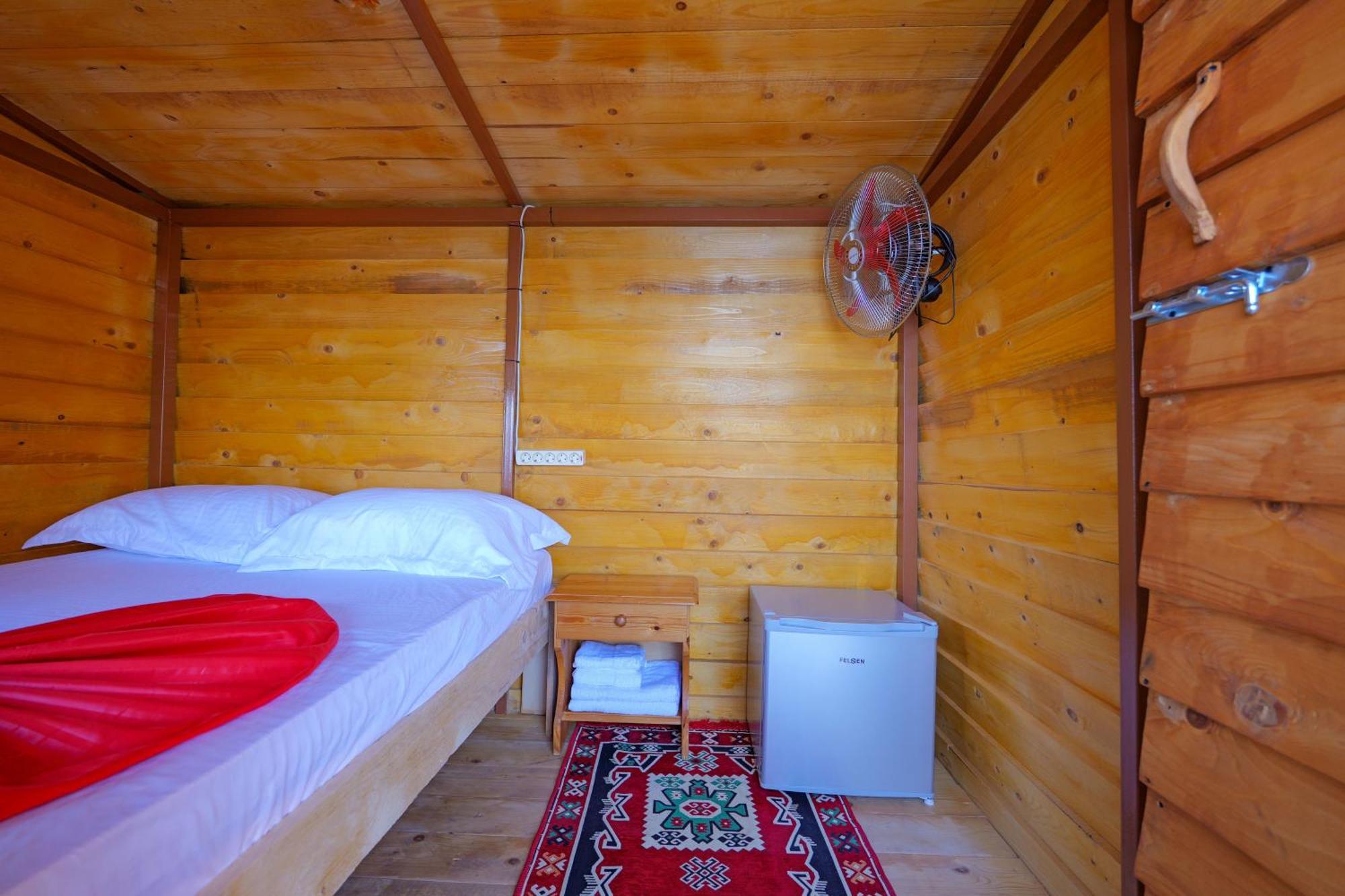 Vila Fjona Sarandë エクステリア 写真