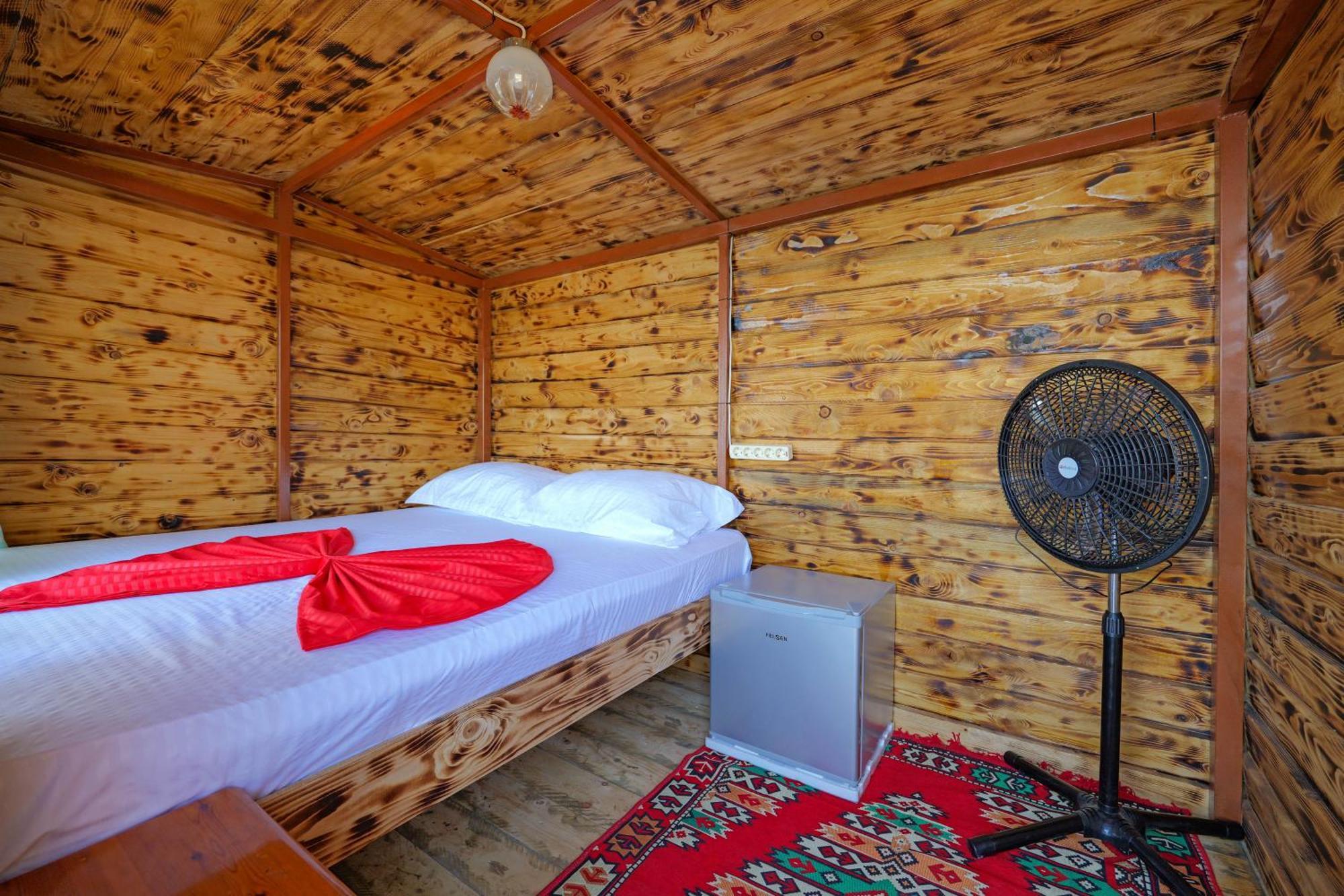 Vila Fjona Sarandë エクステリア 写真