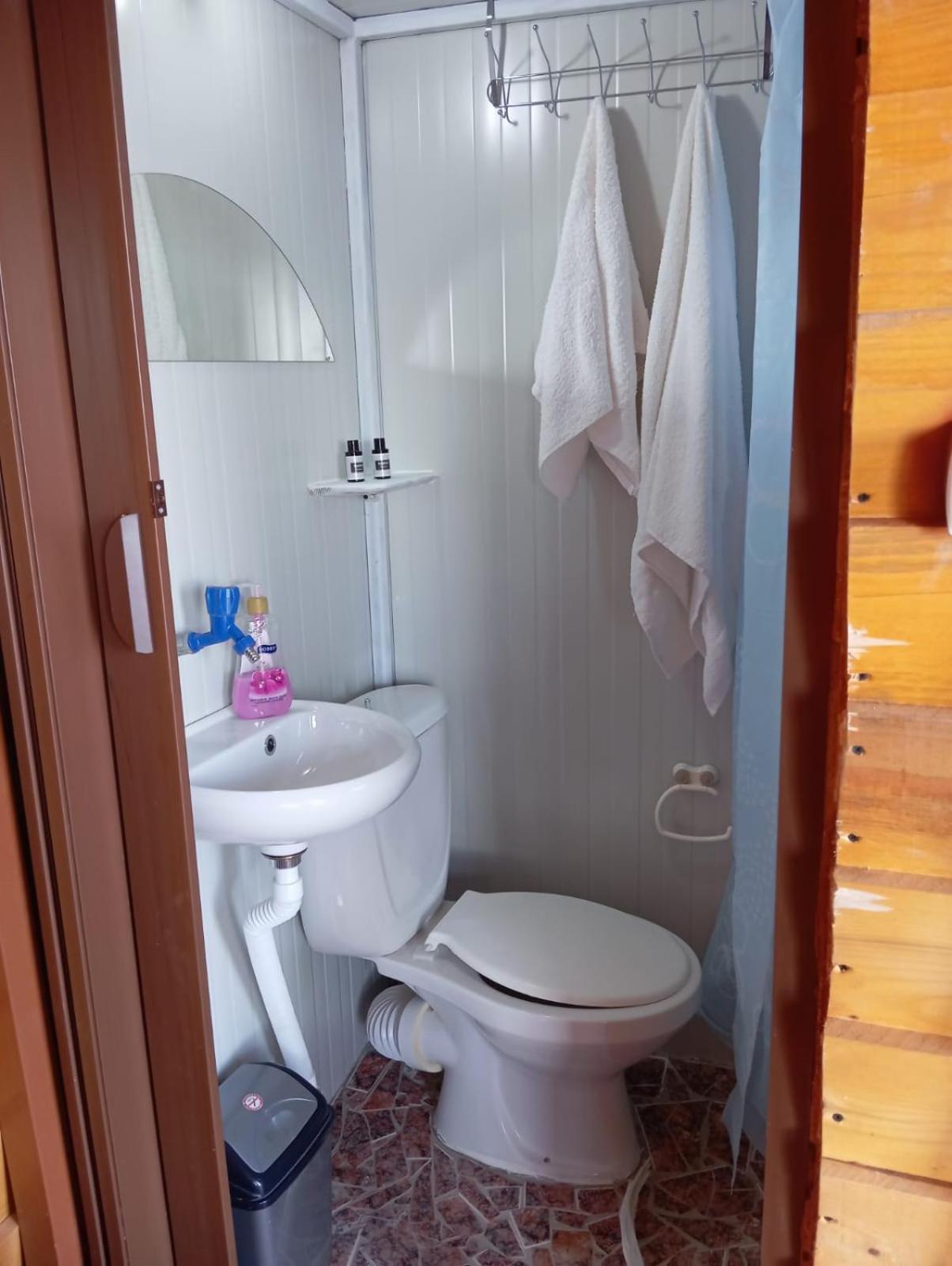 Vila Fjona Sarandë エクステリア 写真