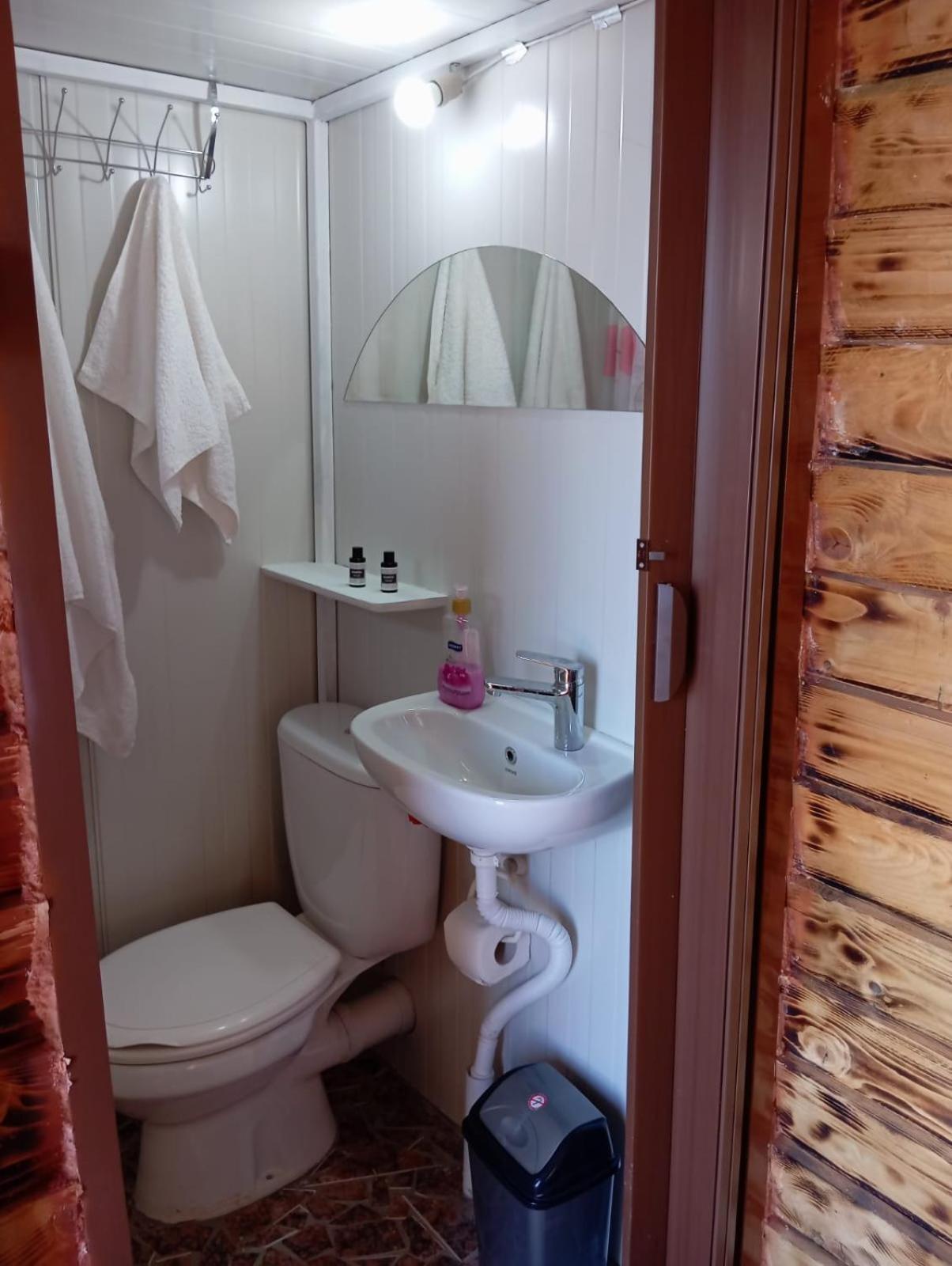 Vila Fjona Sarandë エクステリア 写真
