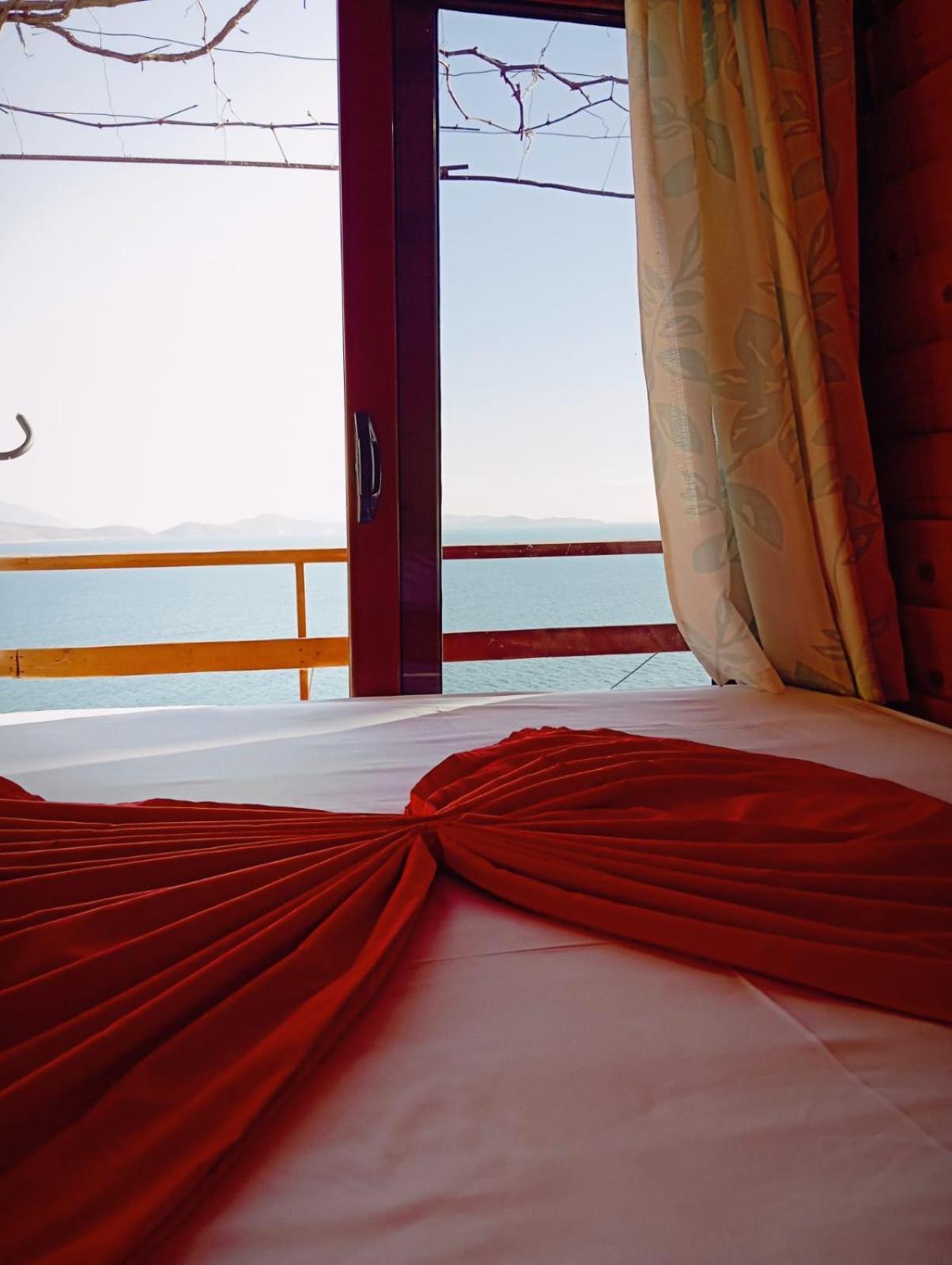 Vila Fjona Sarandë エクステリア 写真