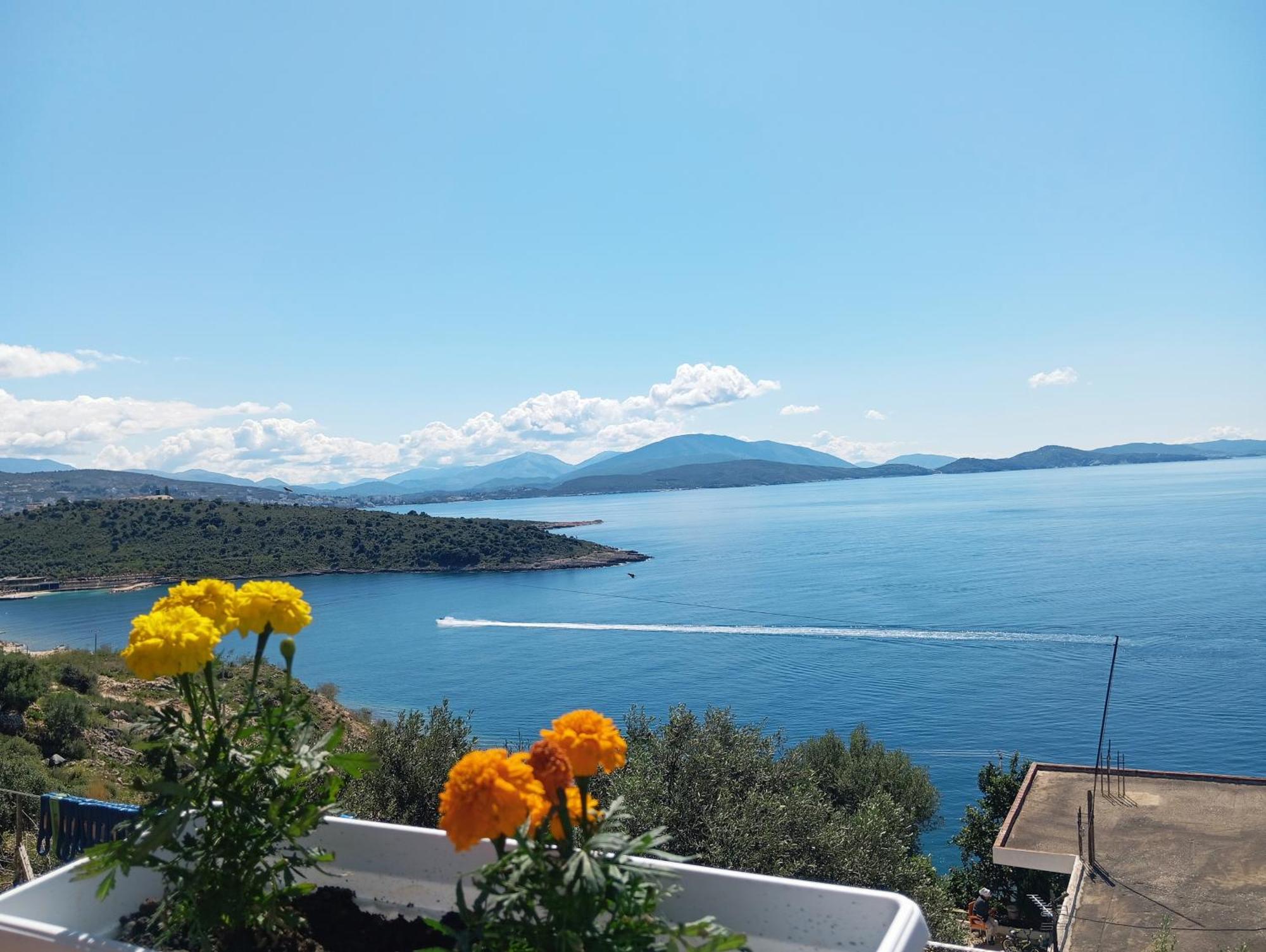 Vila Fjona Sarandë エクステリア 写真